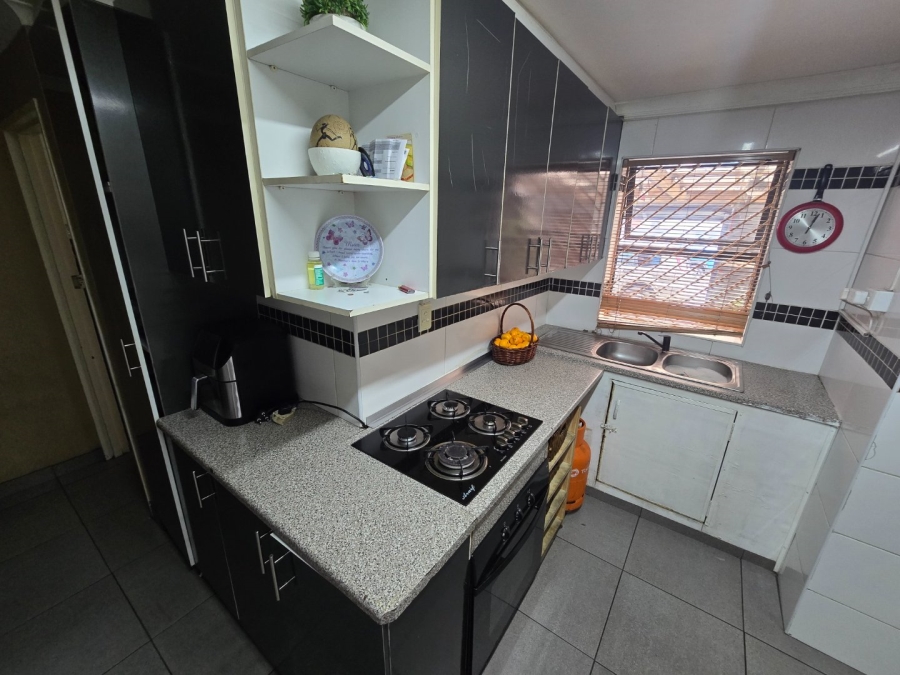 4 Bedroom Property for Sale in Portlands Western Cape